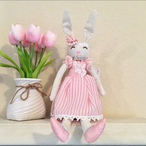 🐇 Adorable Plush Sitting Girl Bunny